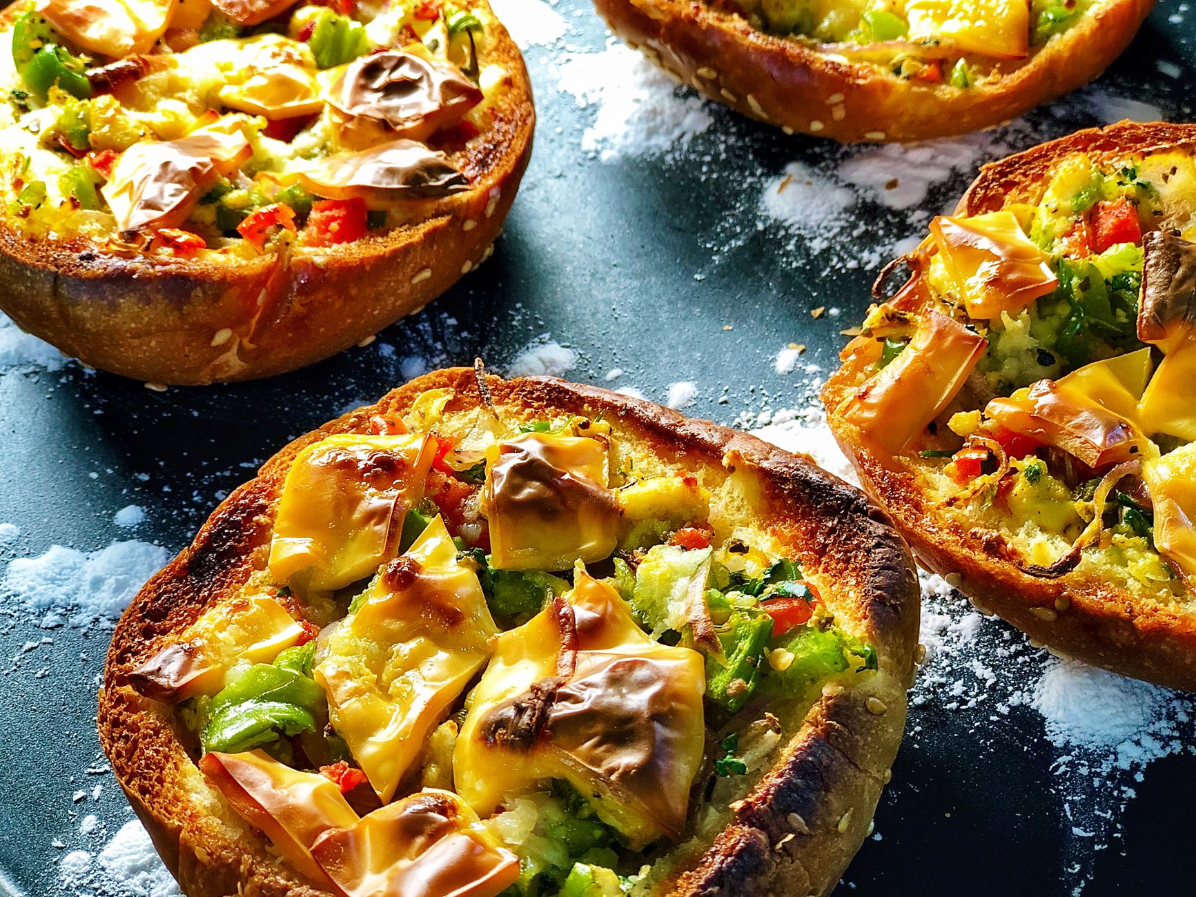 Crispy Cheese & Tomato Pizza Toast Bites
