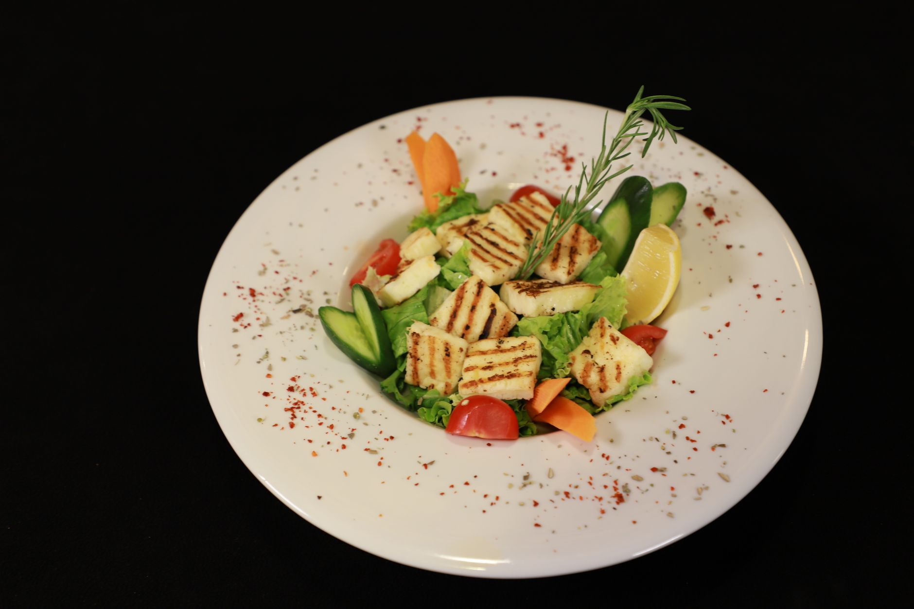 Crispy Halloumi Fattoush with Lemon