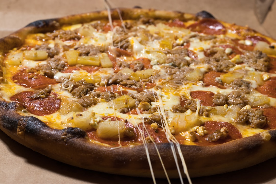 10-Minute Crispy Pineapple Ham Pizza