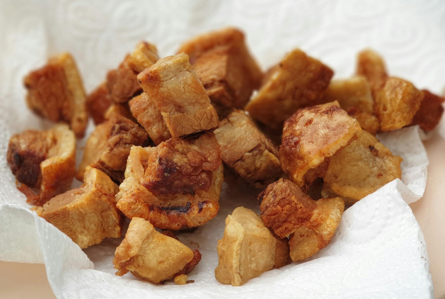 Crispy Pork Bagnet with Garlic Vinegar