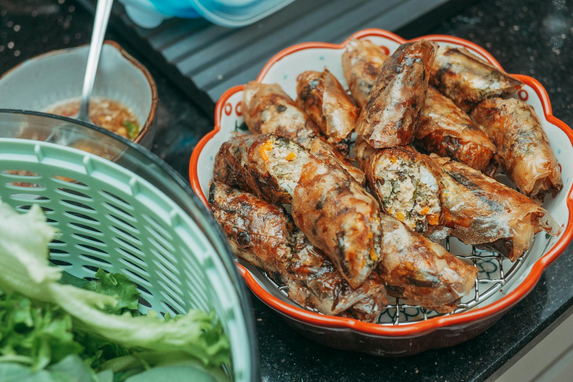 Crispy Spring Rolls with Vermicelli & Dipping Sauce