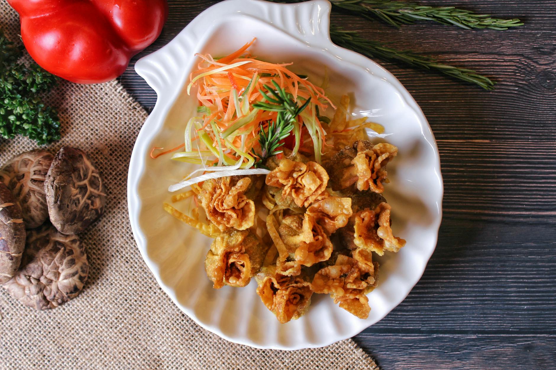 Crispy Wontons with Sweet Chili Dip