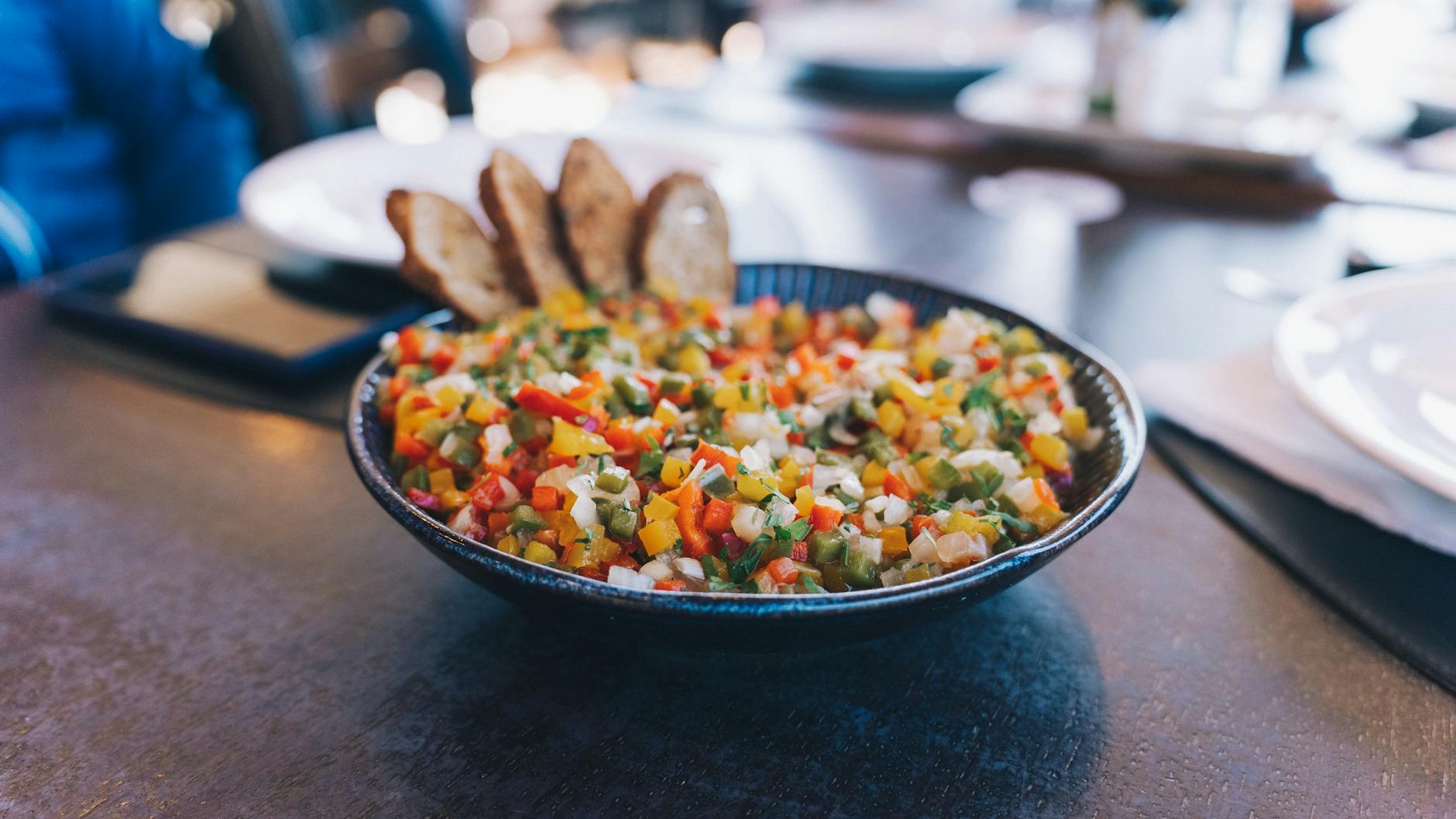 Ezme — Turkish Spicy Tomato Pepper Dip