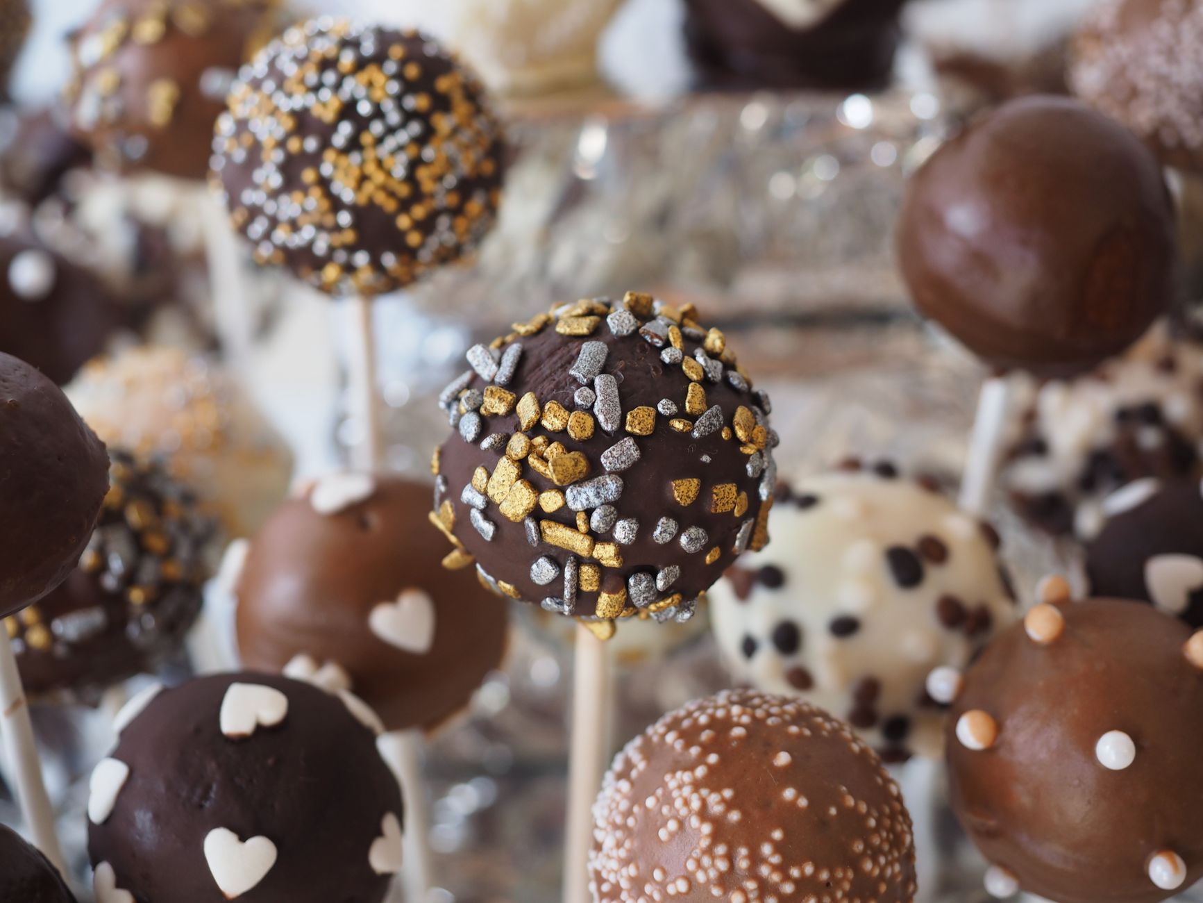10-Minute Chocolate Cake Pops
