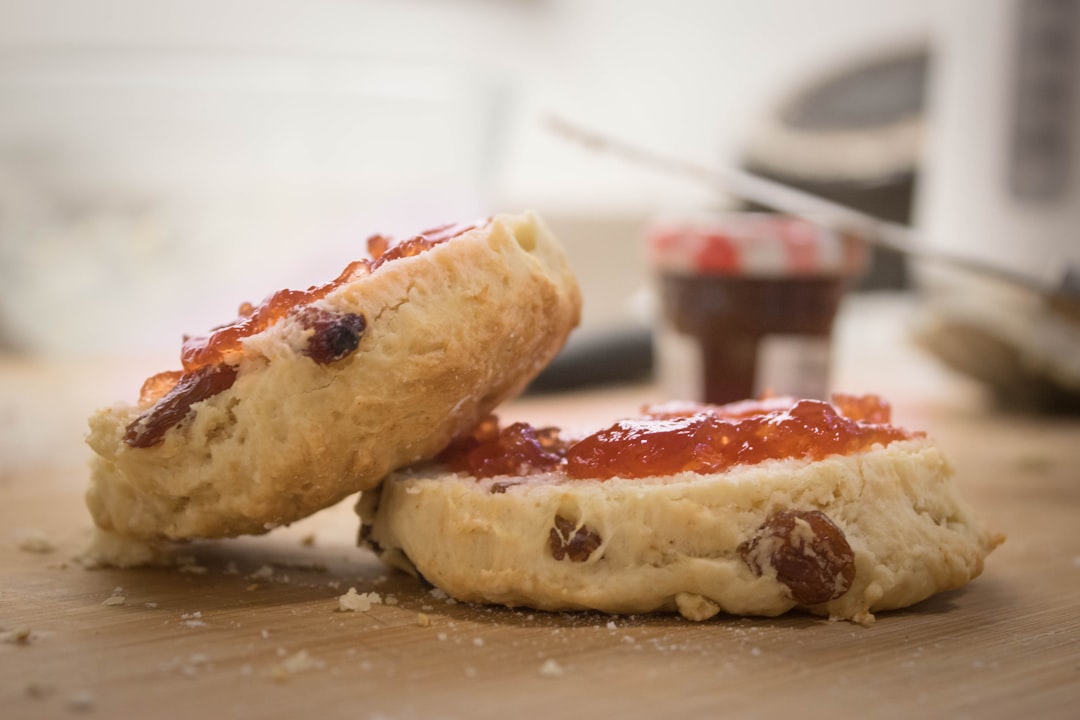 20-Min Fluffy Scones with Jam