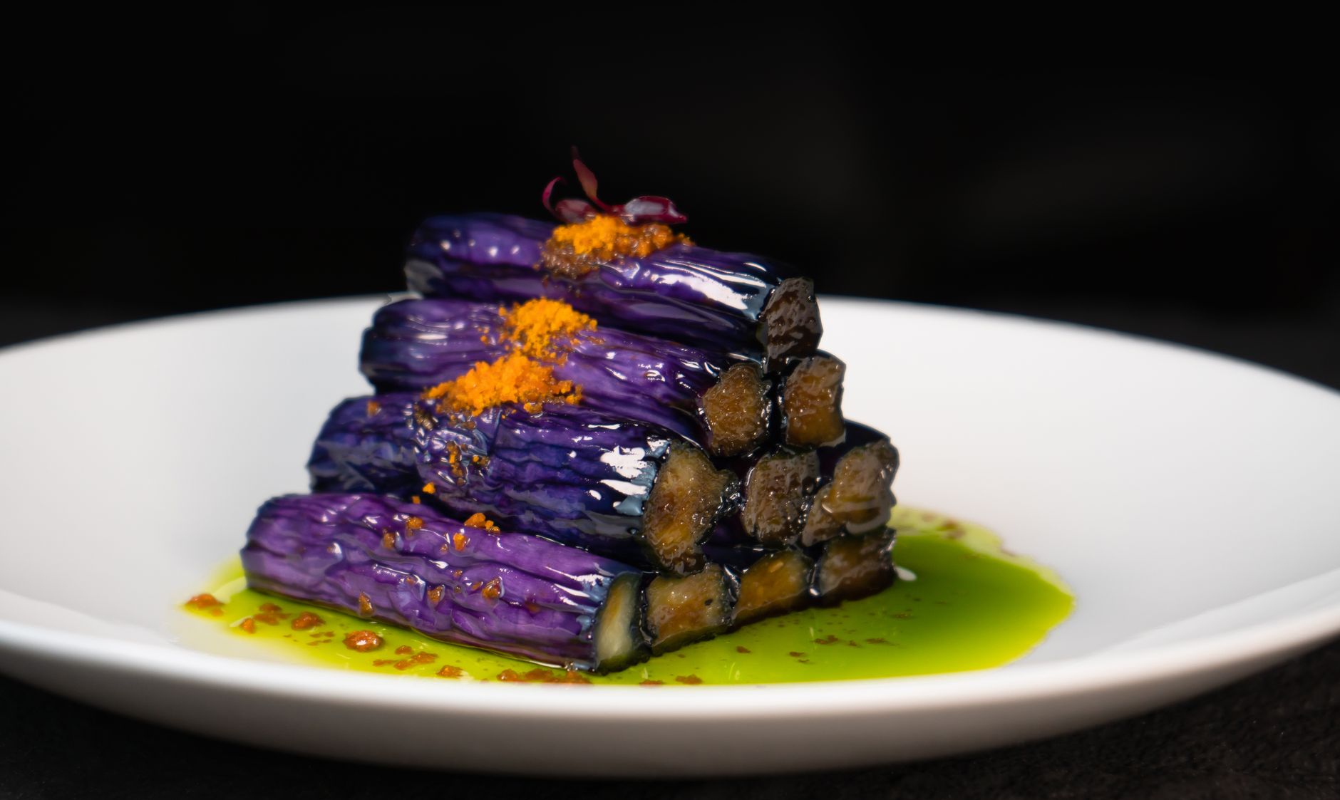 Glossy Garlic Braised Eggplant