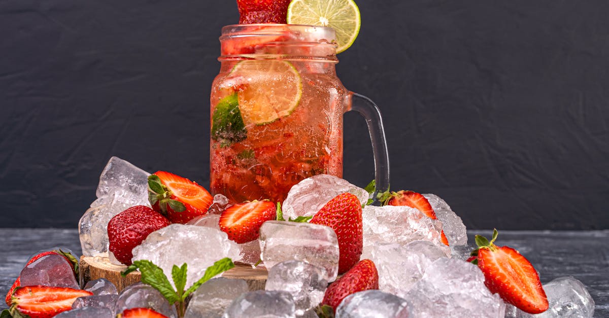 Hibiscus Strawberry Iced Drink