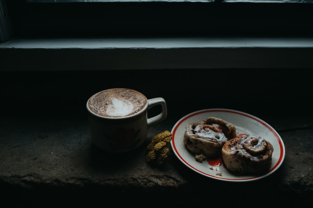 Hot Chocolate & Cinnamon Rolls