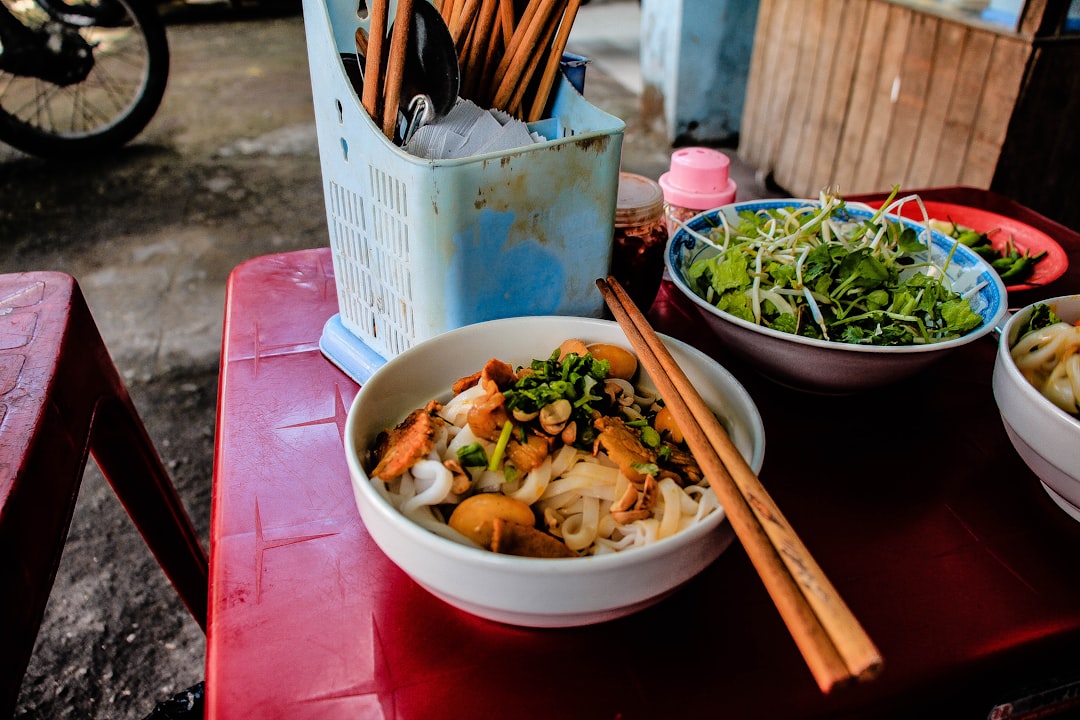 Hu Tieu Mi — Tapioca & Egg Noodle Bowl