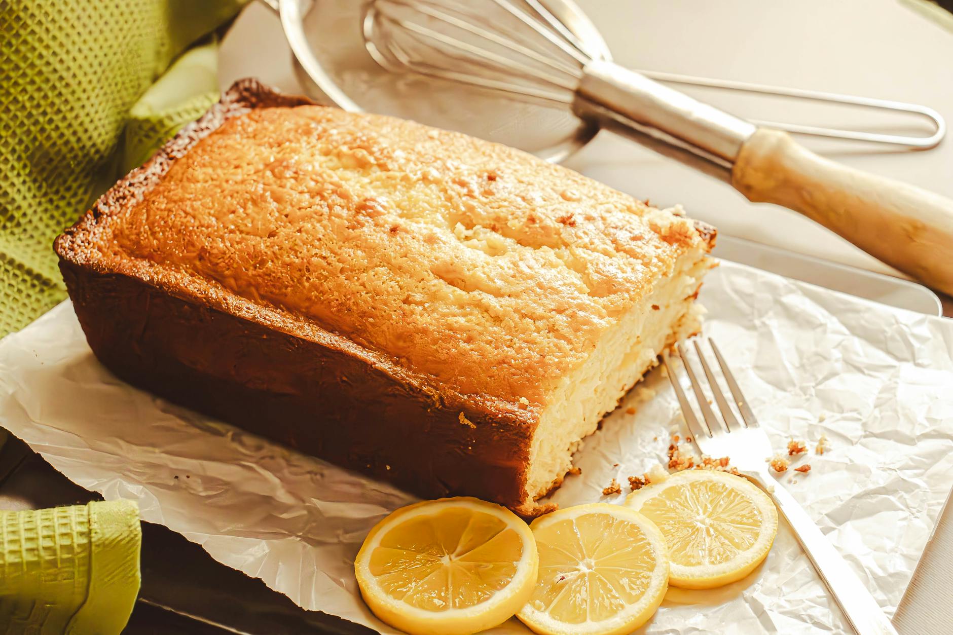 25-Minute Lemon Ricotta Cake