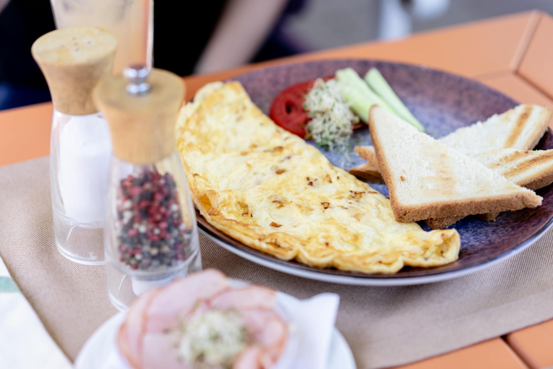 Loaded Egg White Omelette with Ham & Toast
