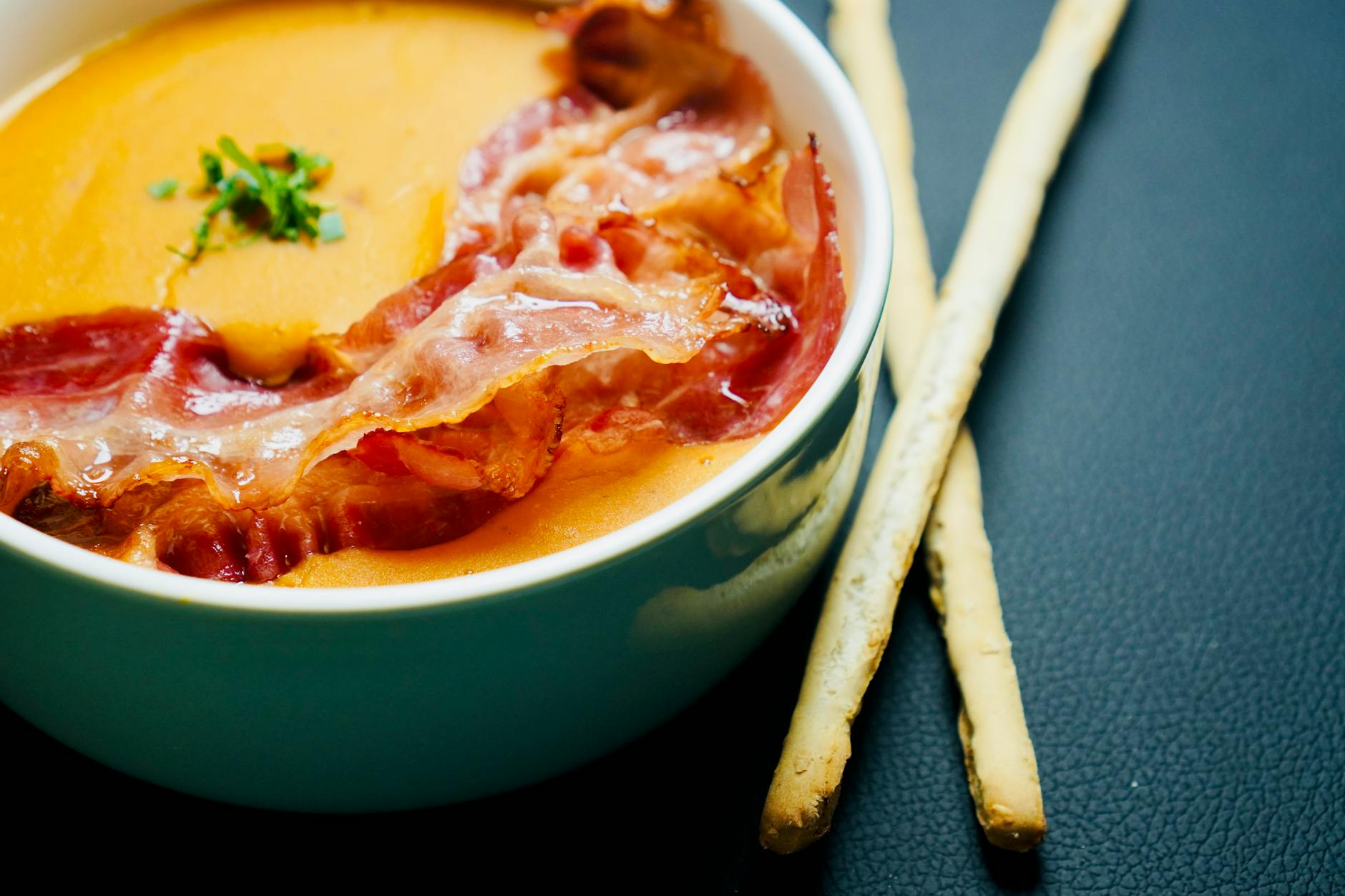 Loaded Potato & Bacon Soup