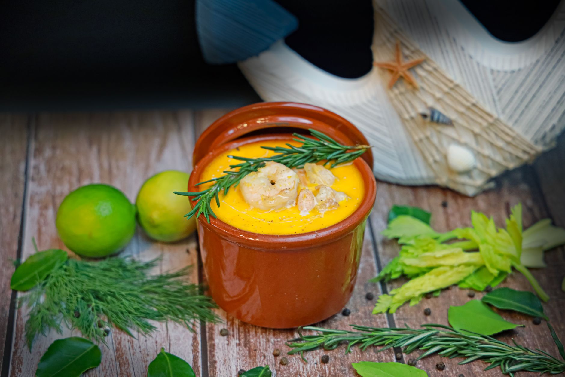 20-Min Lowcountry Shrimp & Creamy Grits