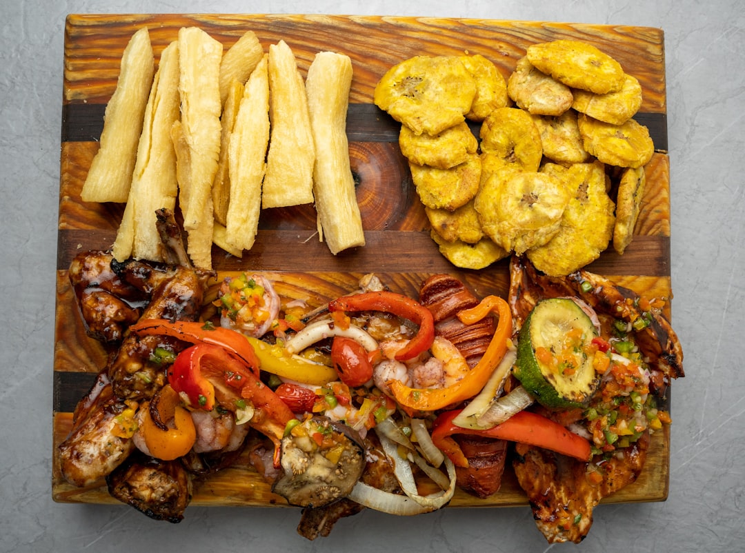Mojo Chicken & Crispy Yuca Plate