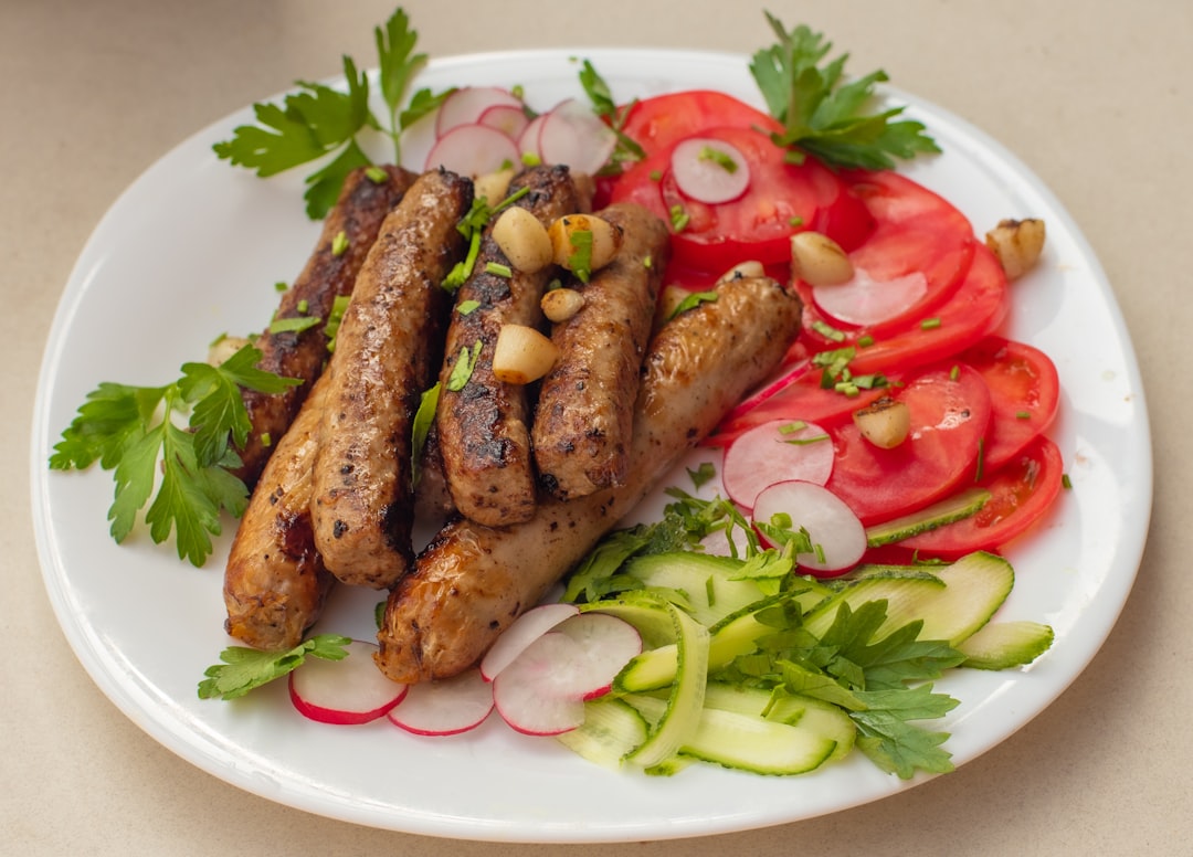 Nürnberger Bratwurst with Onions & Beer