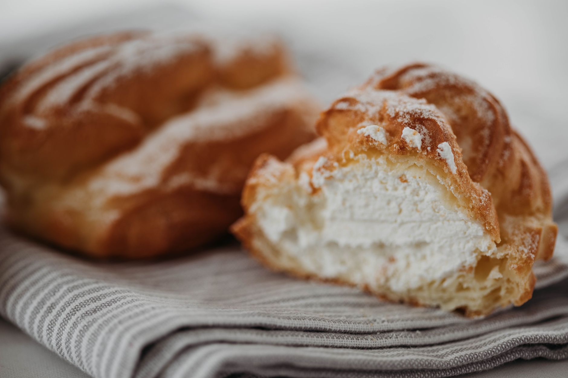 Pastel de Tentúgal (Portuguese Egg Custard Pastry)