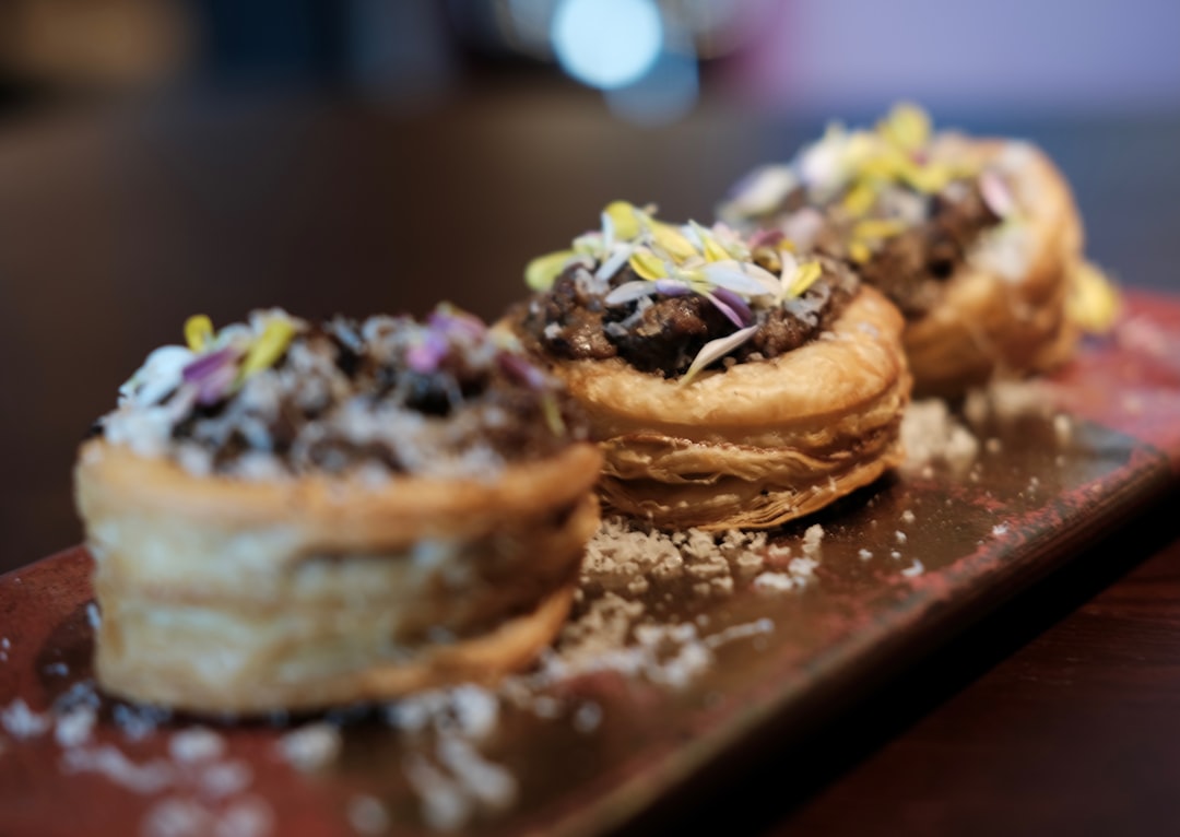 Crispy Phyllo Cups with Creamy Mushroom Filling