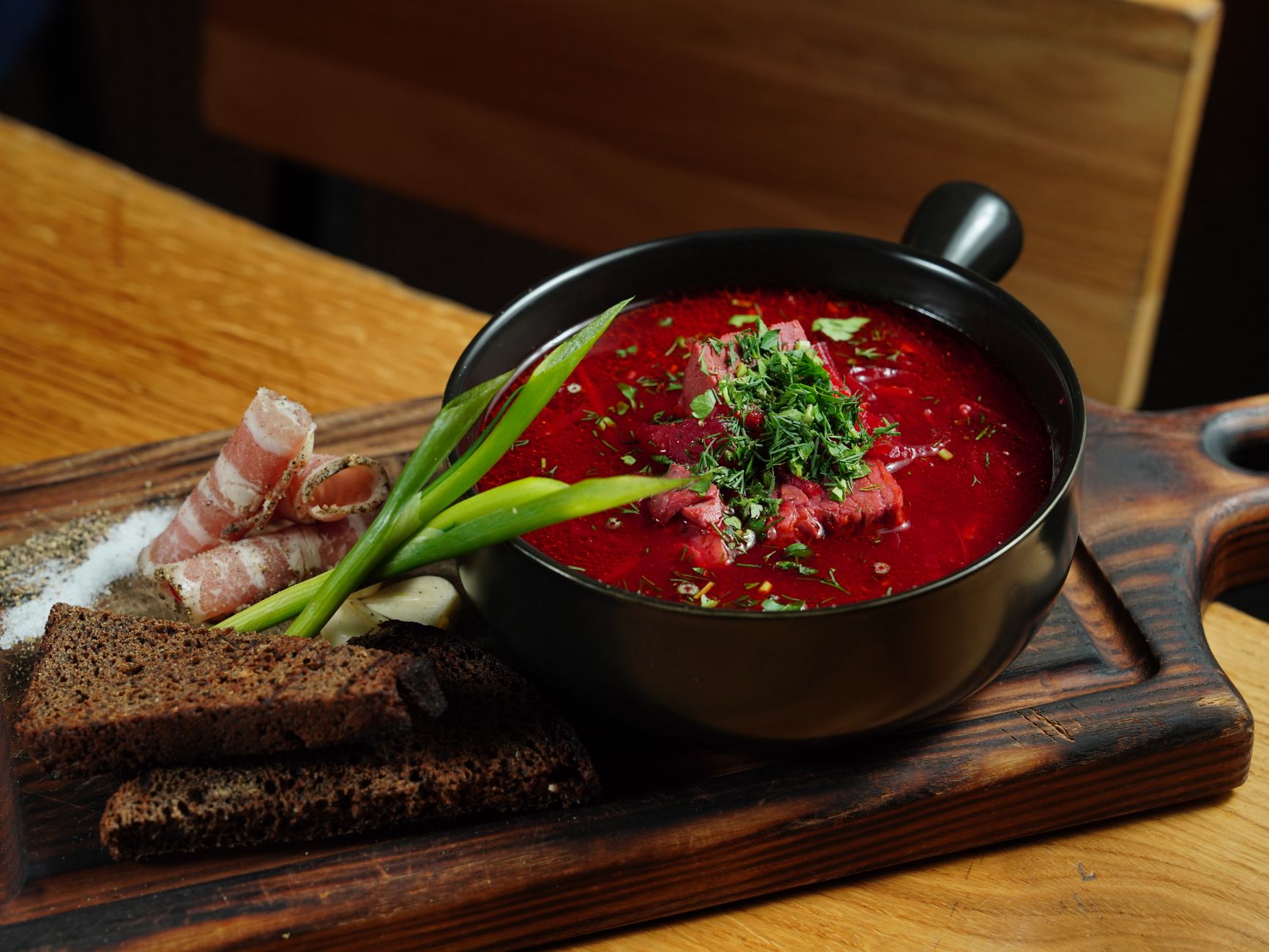 Quick Beet Soup with Rye & Garlic