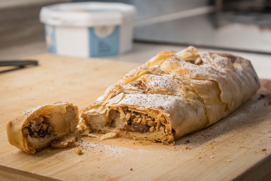 Quick Cheese Strudel (Túrós Rétes)