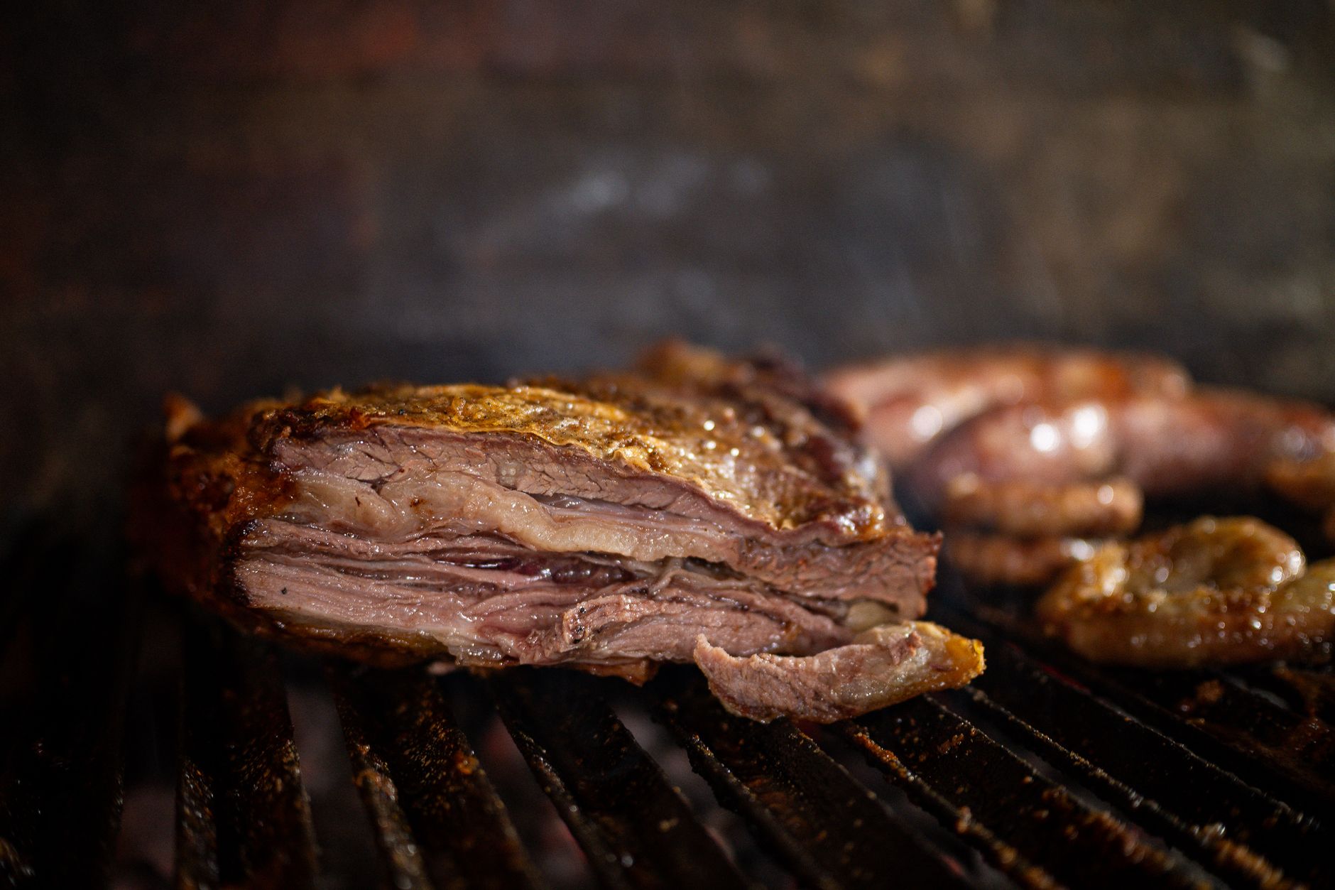 Quick Costela no Bafo with Grilled Sausages