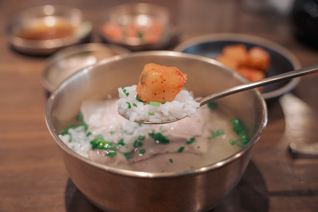Quick Seolleongtang (Korean Beef Soup)