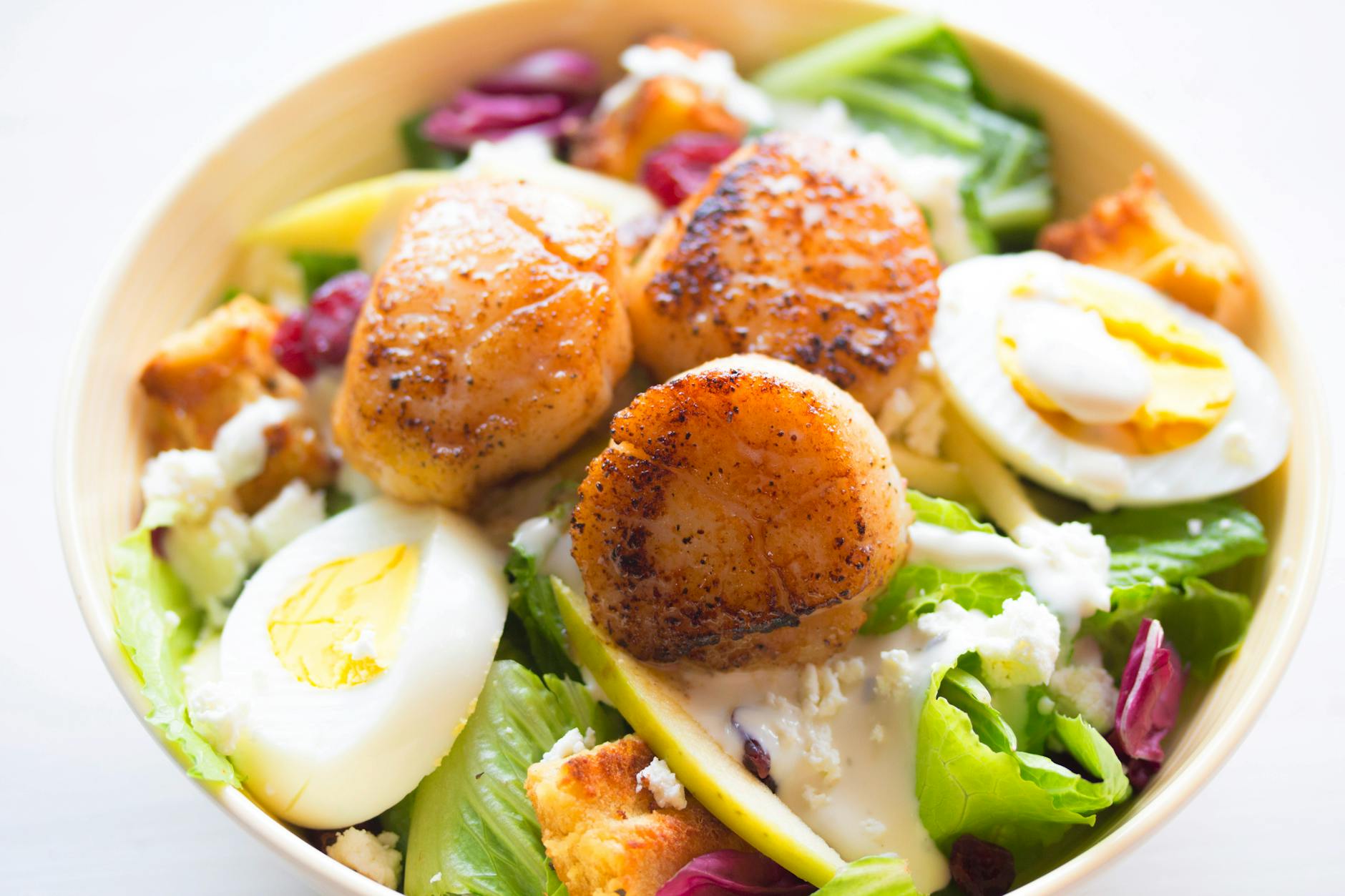 Seared Scallops with Warm Salad