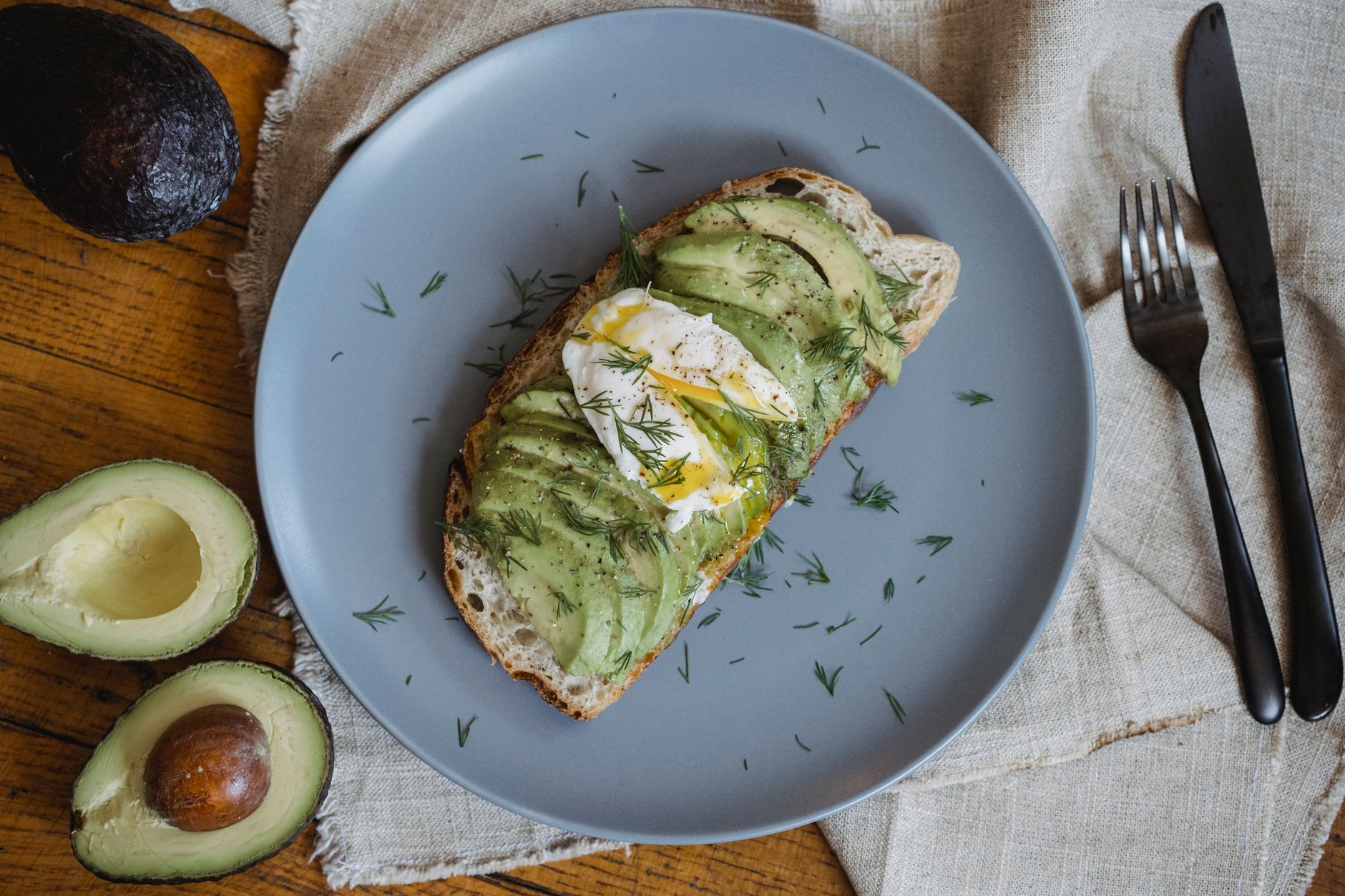 Smashed Avocado Toast with Crispy Poached Egg