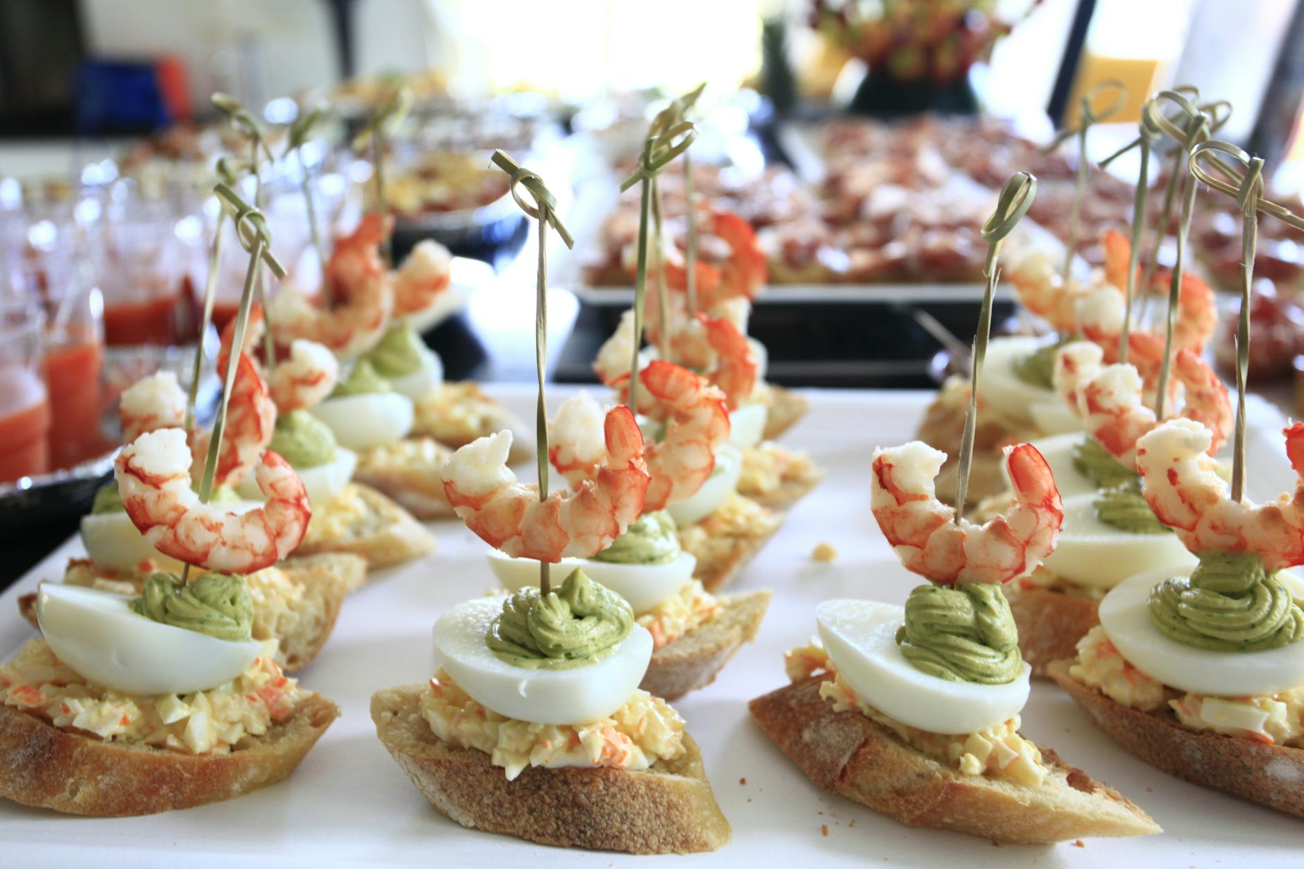 Smørrebrød Med Æg Og Rejer