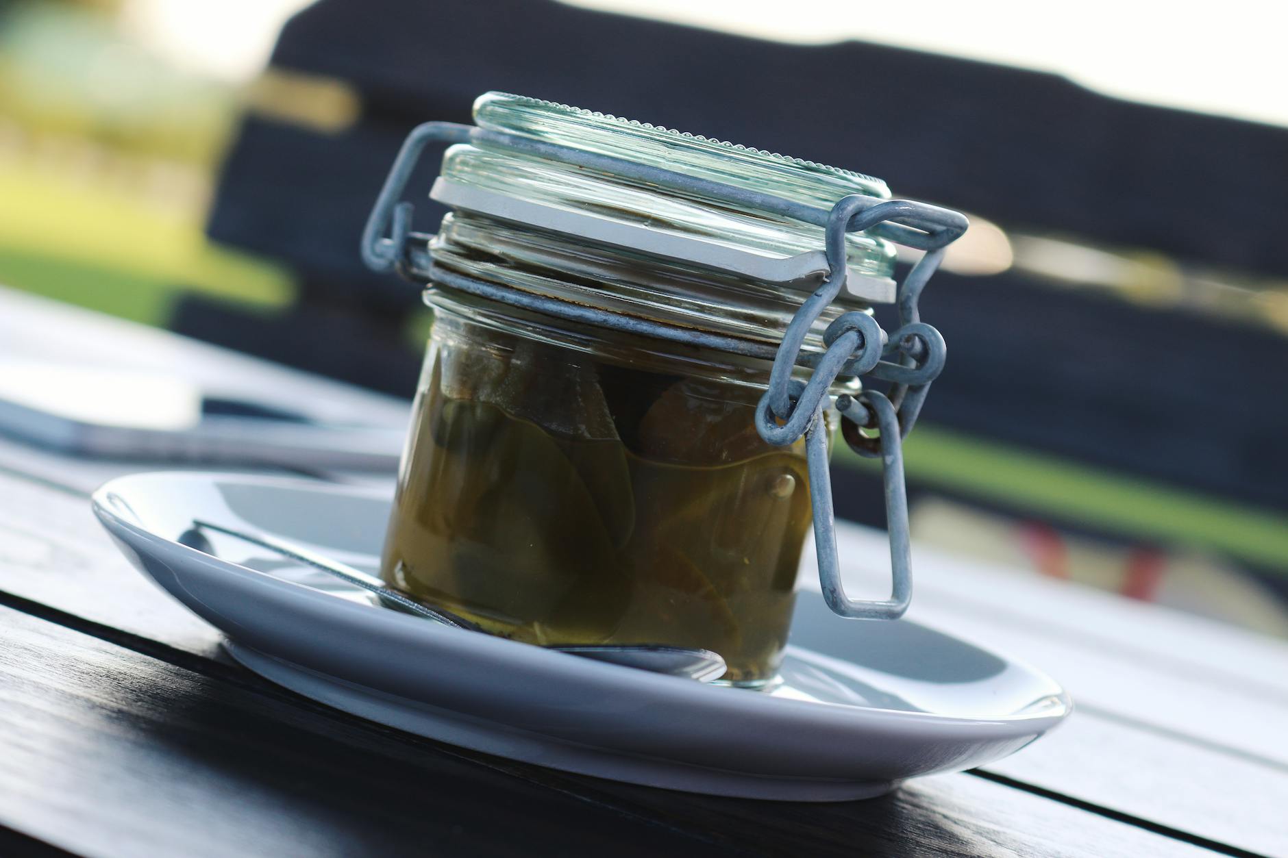 Southern Quick-Pickled Green Tomatoes