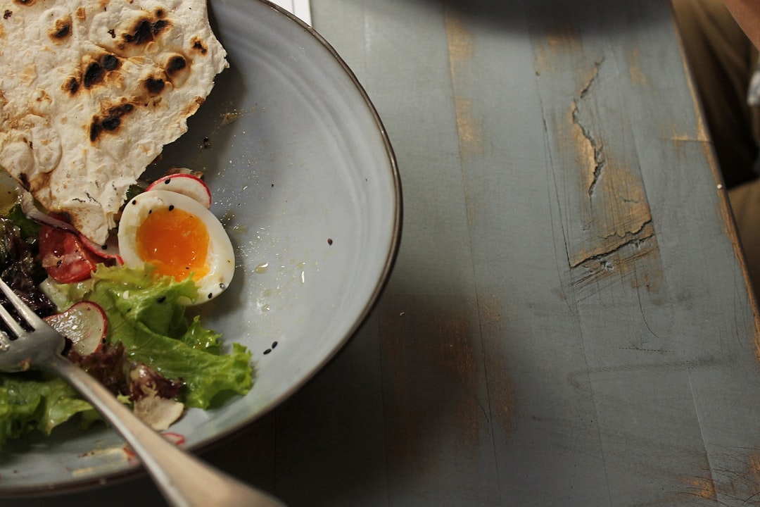 Spanish Salad with Flatbread