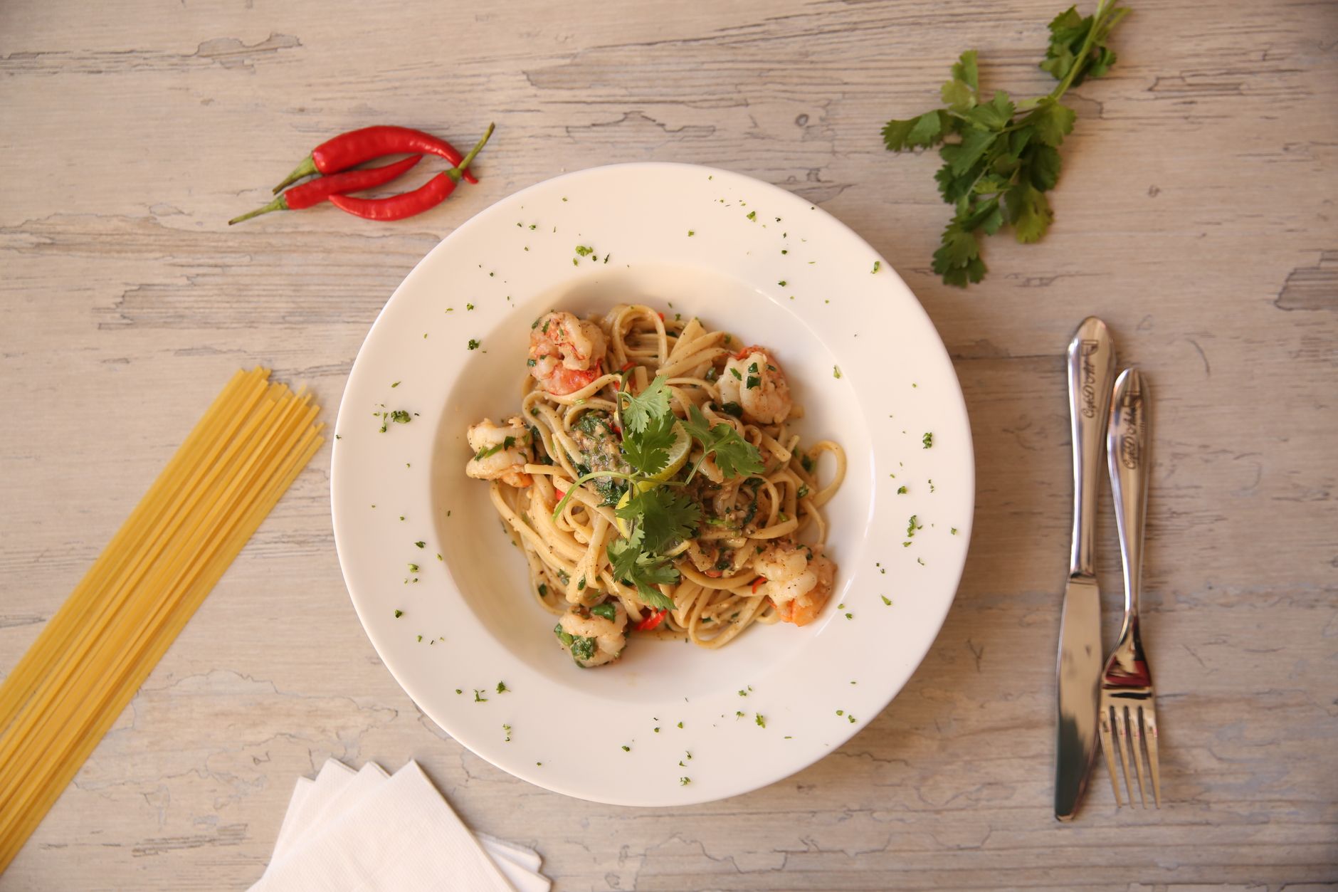 Spicy Seafood Spaghetti en Papillote