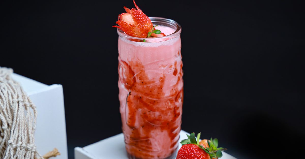 Strawberry Basil Lemonade