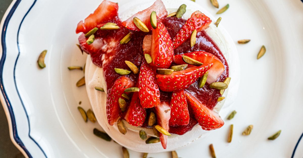 Strawberry Rosewater Pistachio Smoothie