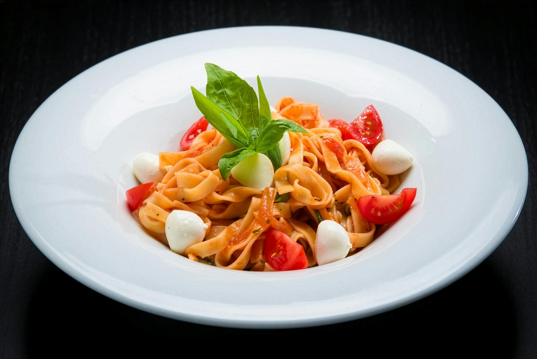 Strozzapreti al Pomodoro & Mozzarella