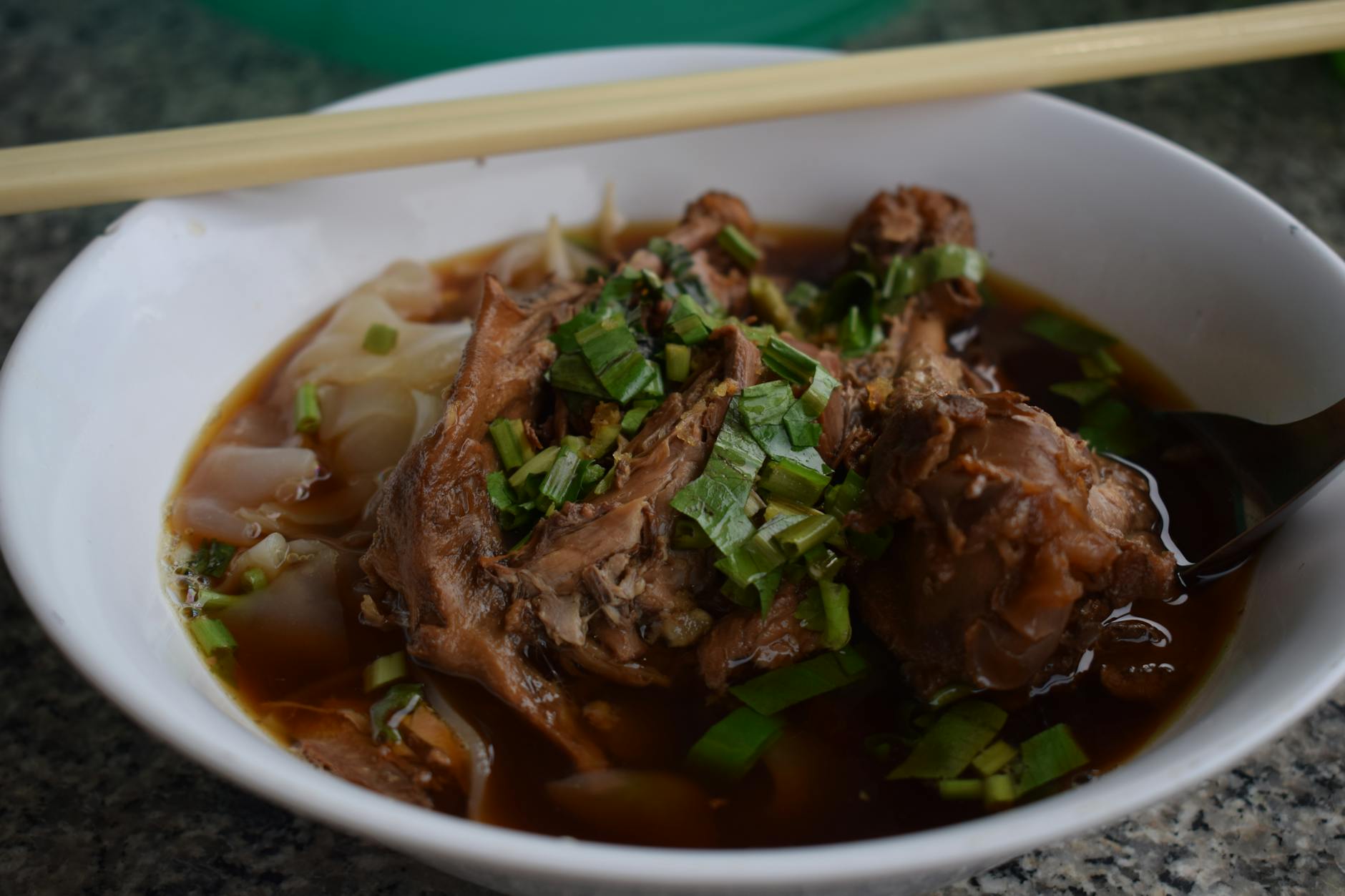 20-Min Thai Boat Noodle Beef Broth