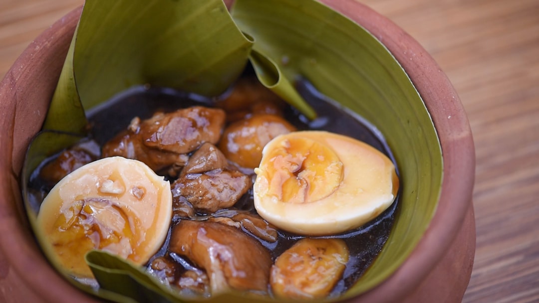 Thit Kho Trung