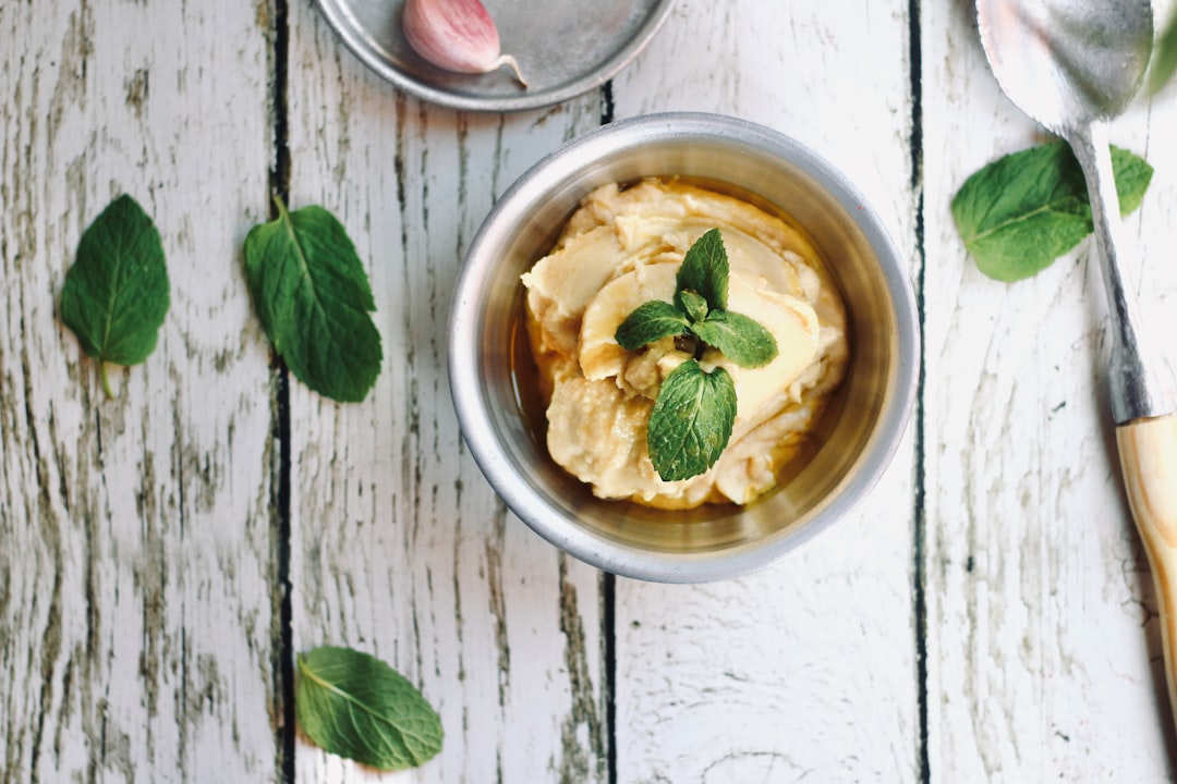 Toum — Fluffy Garlic Whip