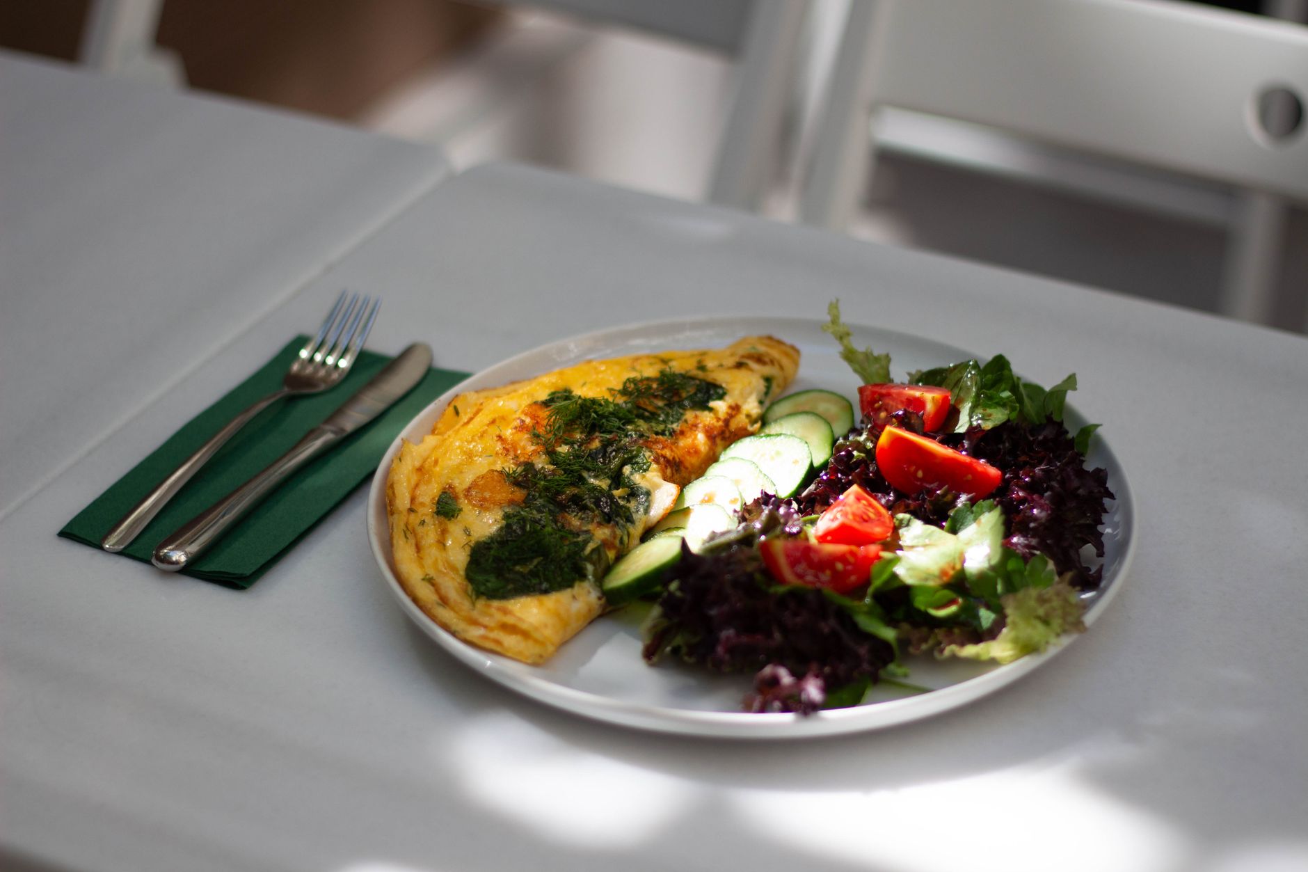 Veggie Egg White Omelette with Side Salad