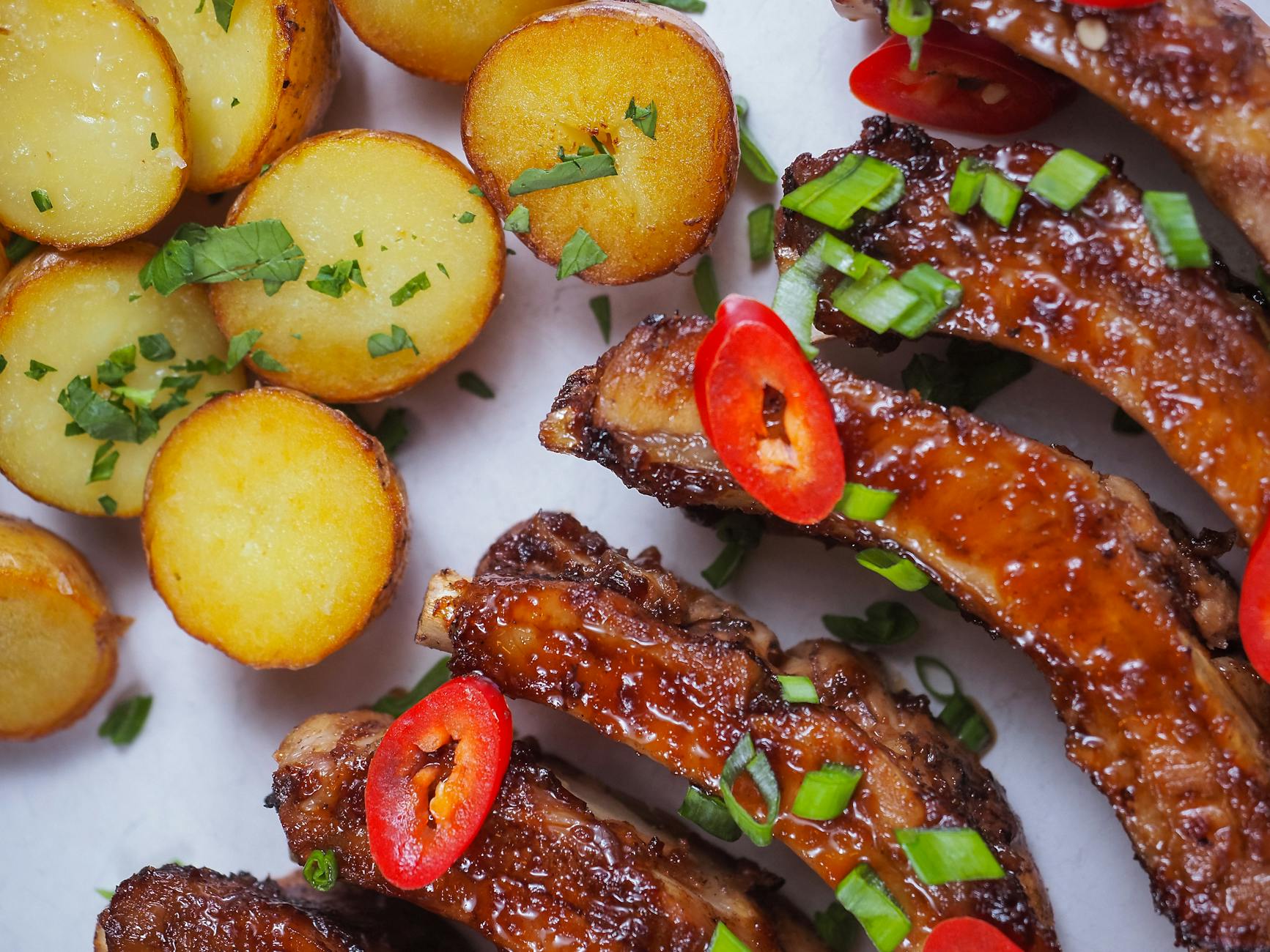25-Min Wuxi Glazed Ribs with Roasted Potatoes