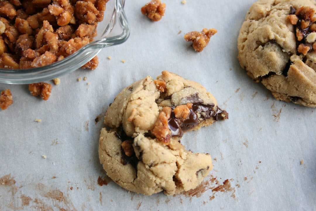 No-Bake Peanut Butter Cornflake Bites