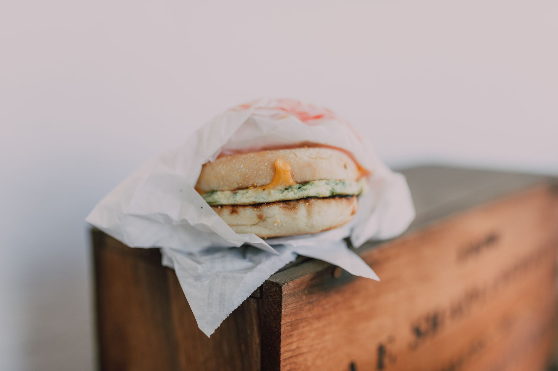 5-Min Cheesy Egg Muffin