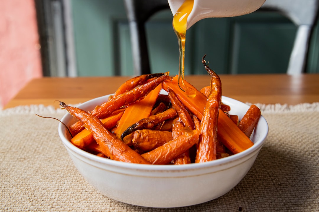 Crispy Garlic Honey Air Fryer Carrots