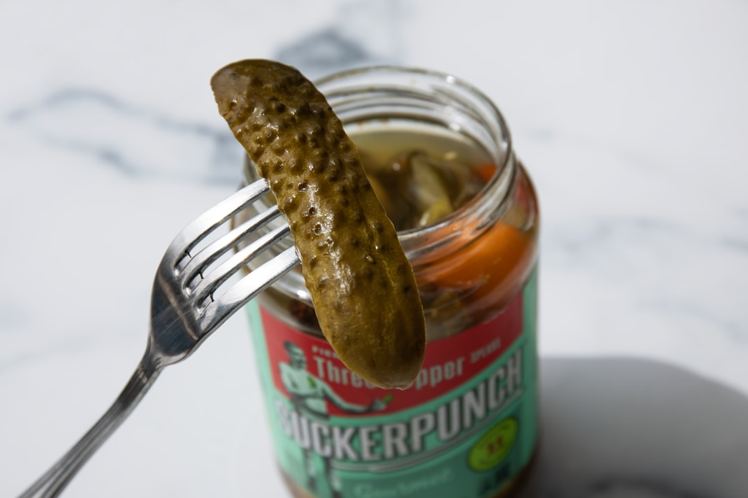 10-Minute Dill Pickles