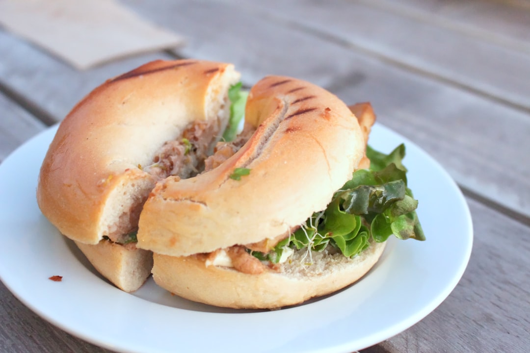 5-Minute Hummus Veggie Bagel