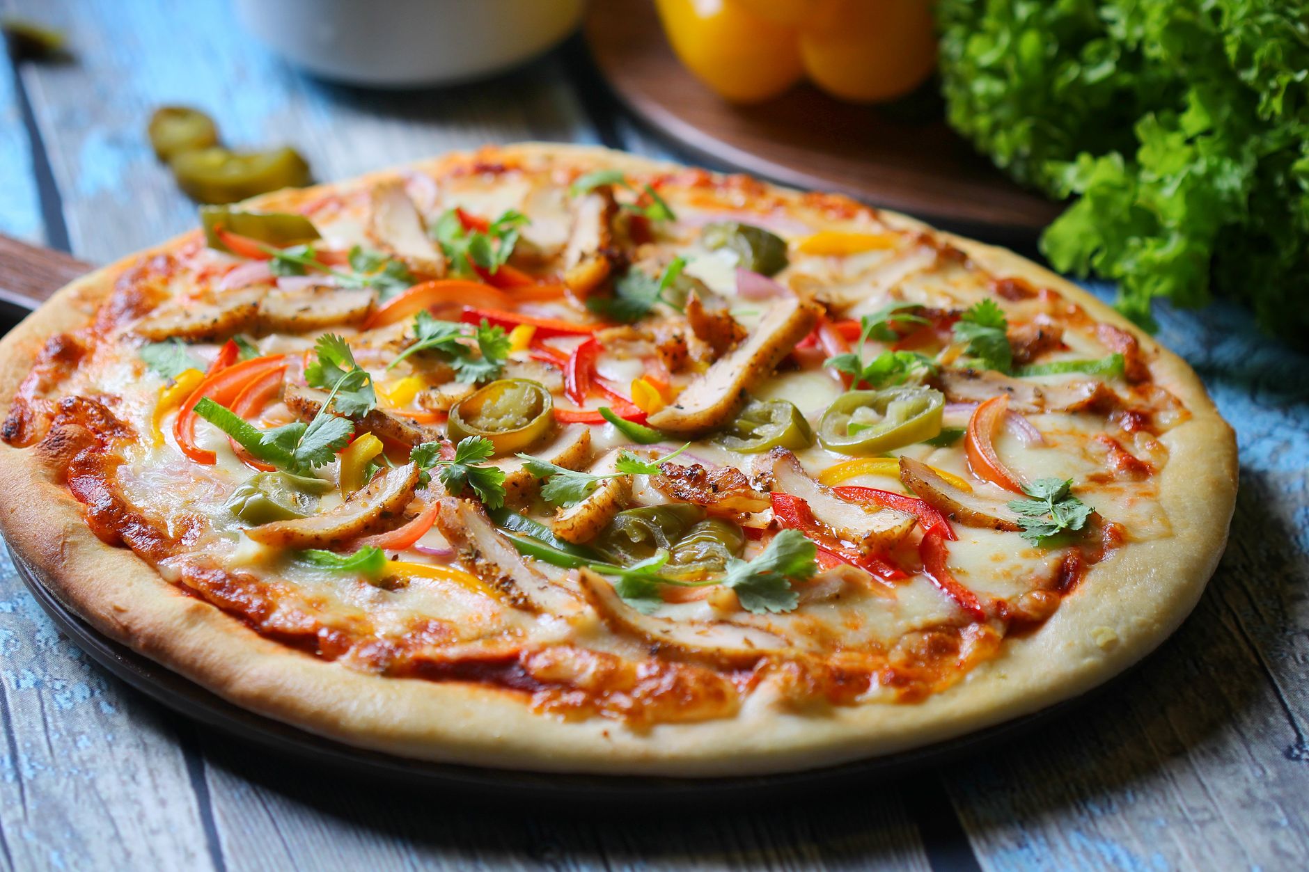 20-Min Alfredo Chicken Basil Pizza