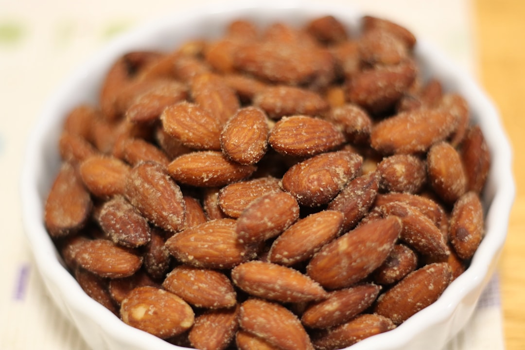 10-Min Crispy Paprika Almonds