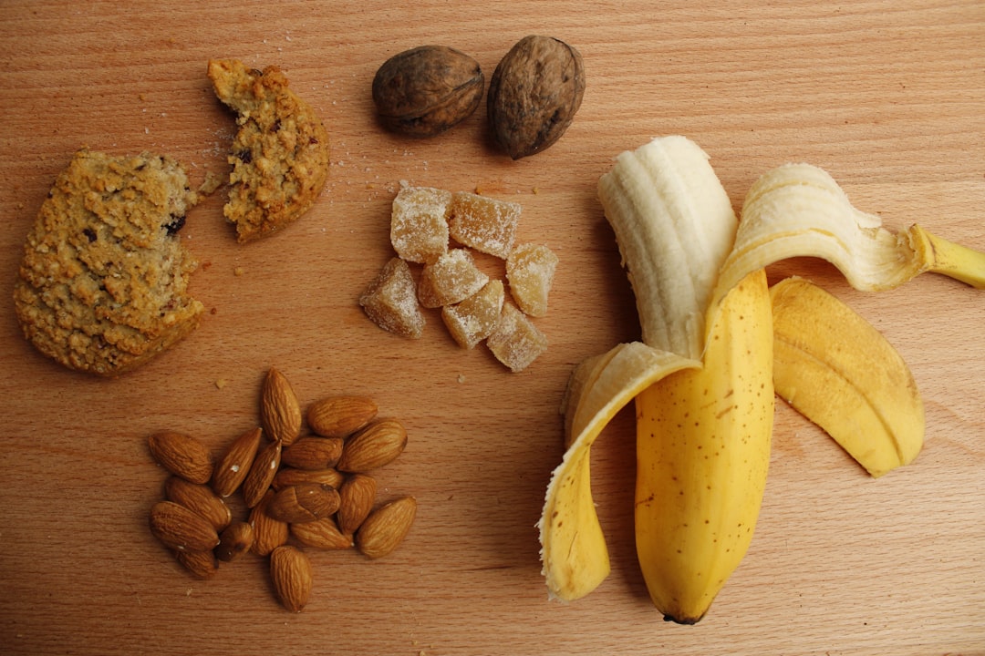 2-Ingredient Banana Oat Cookies