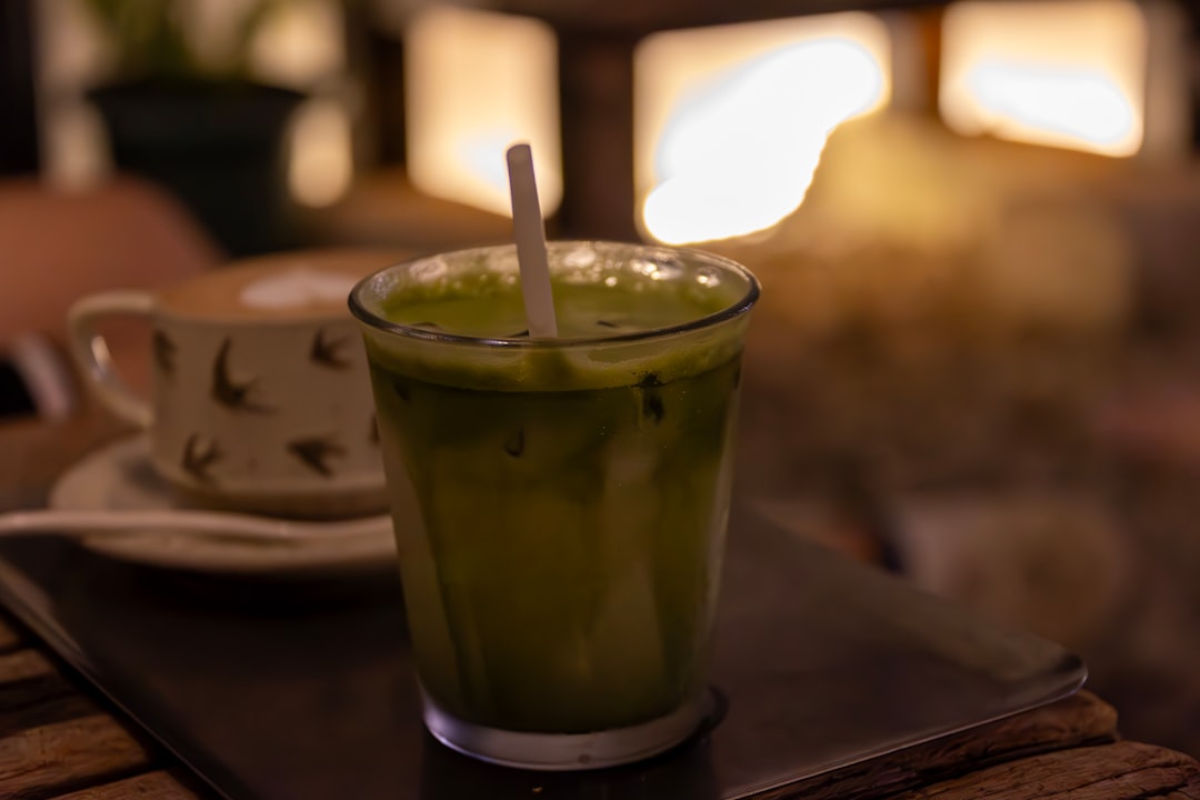 5-Min Iced Green Tea with Honey & Lemon