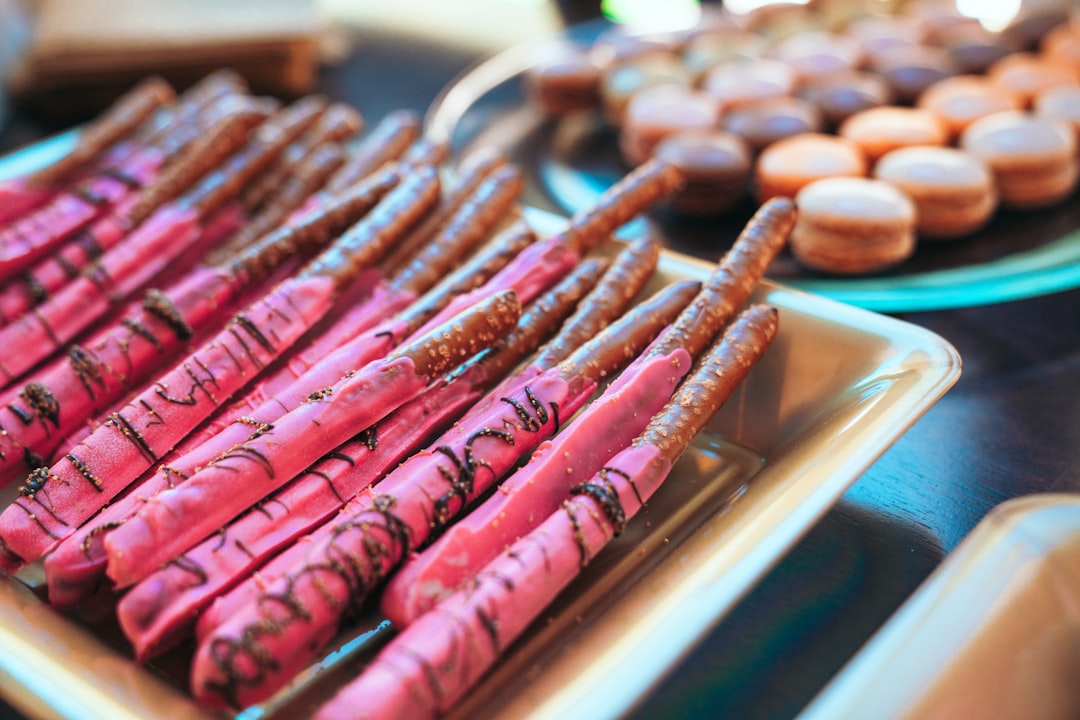 5-Minute Chocolate Dipped Pretzel Rods