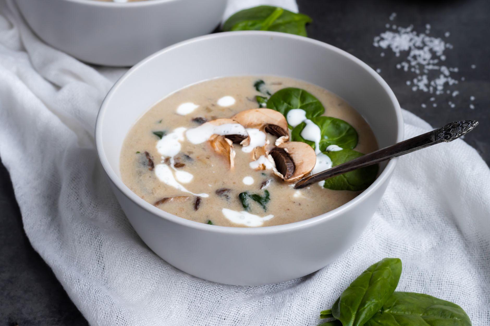 Garlicky White Bean & Spinach Soup